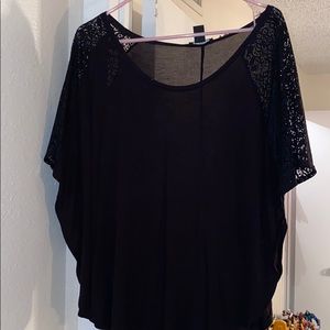 H&M laced short sleeve dolman